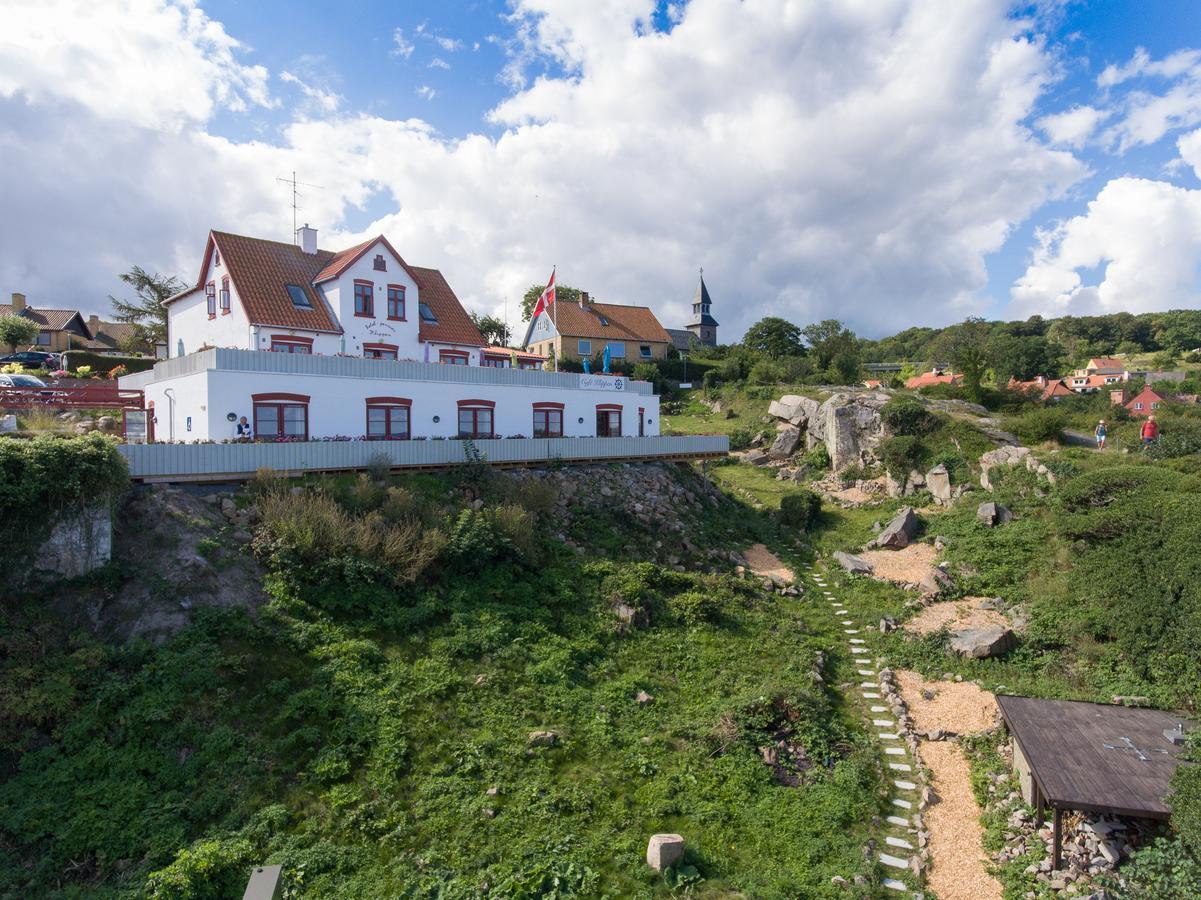 Hotel Klippen Gudhjem Bagian luar foto